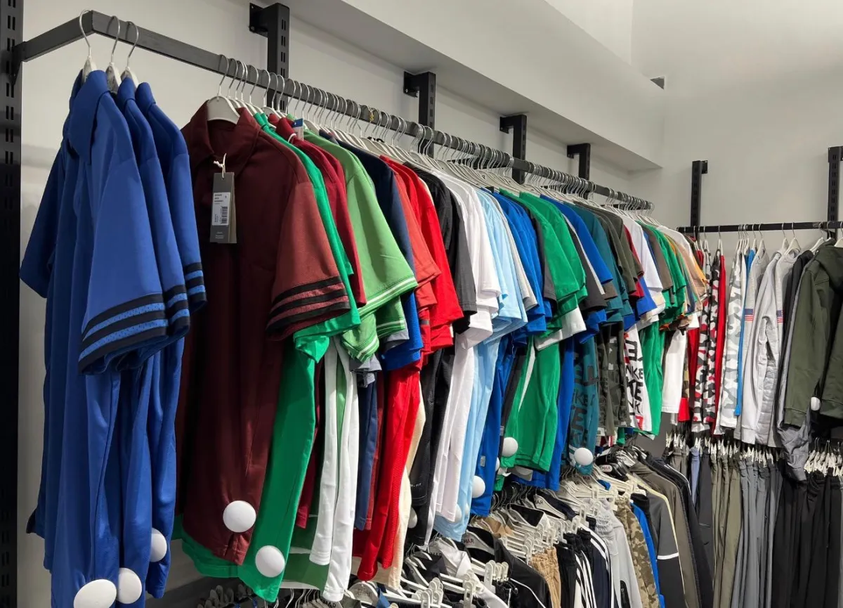 Bucak’ta “Bir Alana Bir Bedava” fırsatı! EMAR Outlet’te yazlık ürünlerde büyük kampanya
