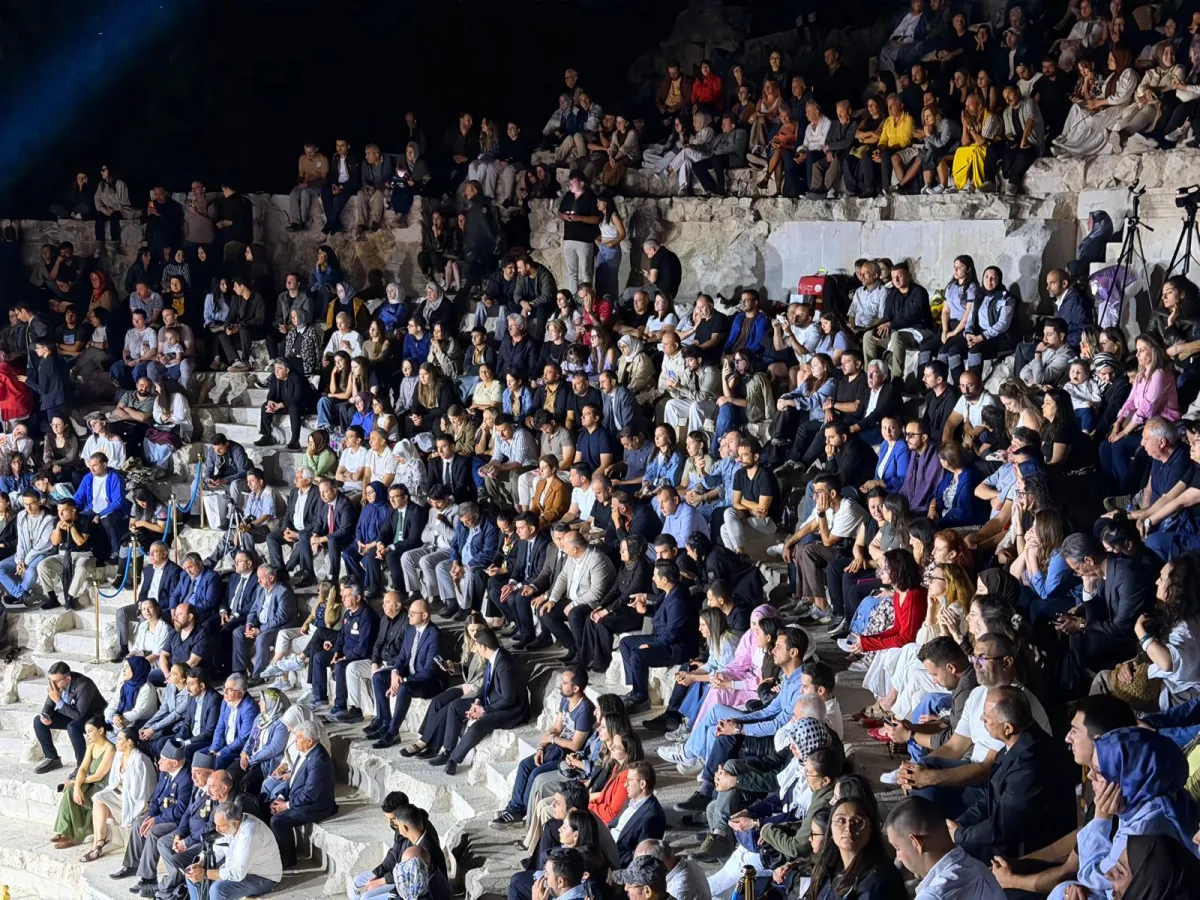 2 Bin yıllık Kibyra’da büyüleyici gece! Tarih ve müzik bir araya geldi