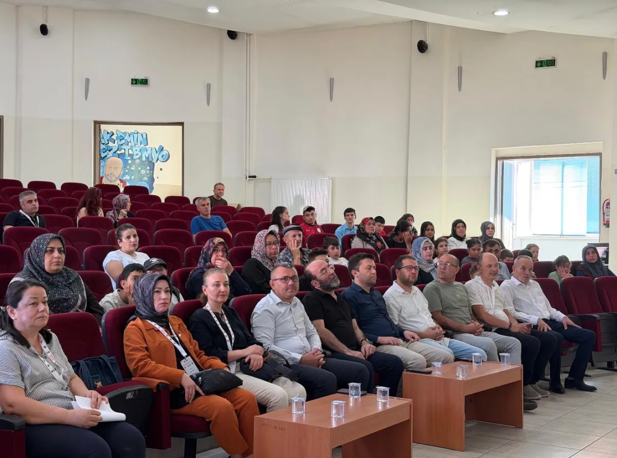 Özel gereksinimli çocuklar için “Becerikli Kalpler” Bucak’ta başladı