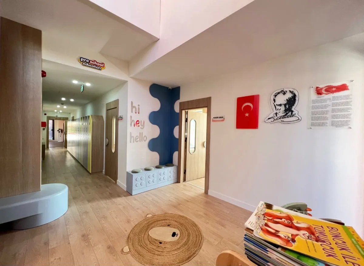 Kırmızı Bağcık Anaokulu, Yeni Eğitim Yuvasında Çocukların Dünyasına Renk Katıyor
