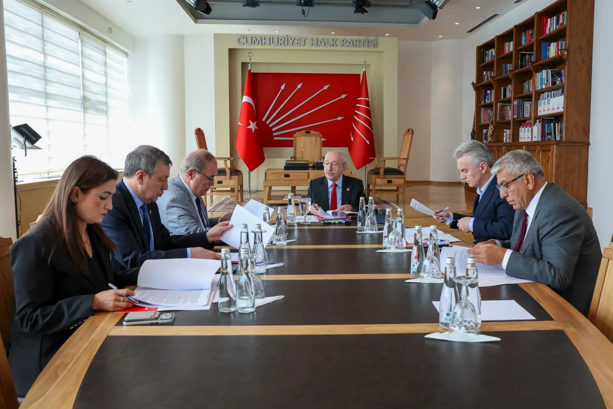 Kılıçdaroğlu’ndan Borsa Manipülasyonu İddiaları: “Sizi Engelleyen Güç Kim?”