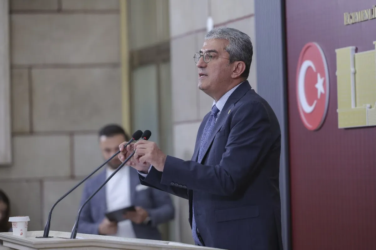 Gökhan Günaydın: “Şirket de AK Parti’li, Fon da Köküne Kadar AK Parti’li”