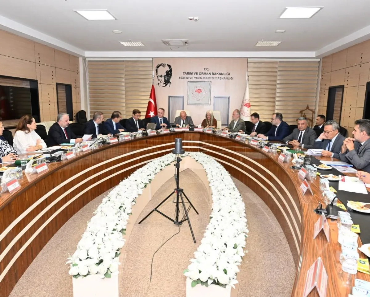 Burdur’da Tarımsal Eğitim İçin Önemli Adım! Tefenni Tarım Lisesi Masaya Yatırıldı