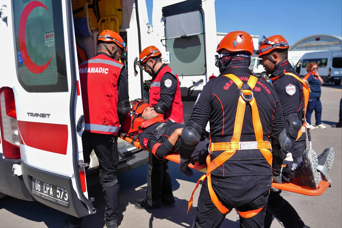Ankara Keçiören KEÇ-TİM’den AFAD Deprem Simülasyon Merkezi’nde Nefes Kesen Tatbikat