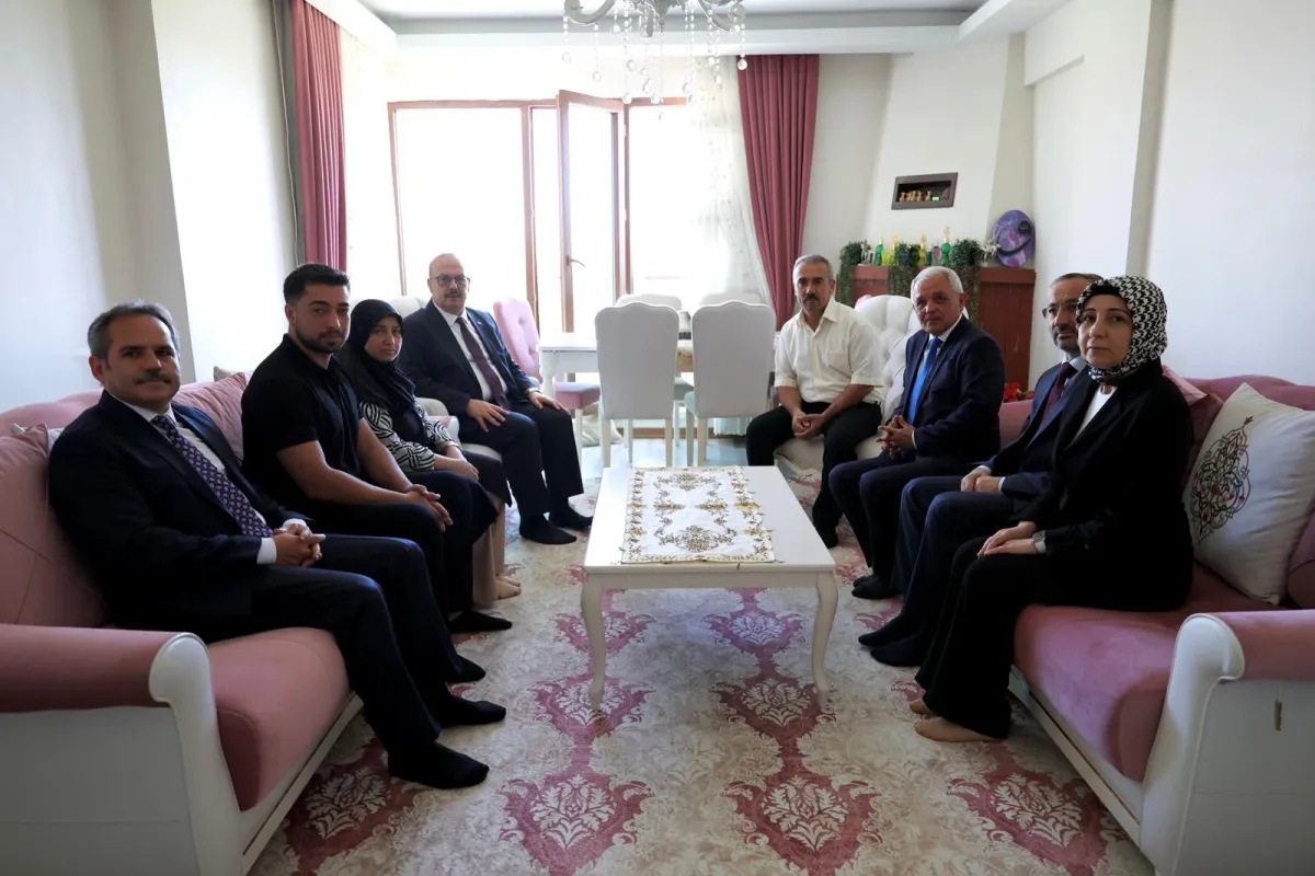 Ankara Valisi Yakup Canbolat’tan Mamak’a Ziyaret