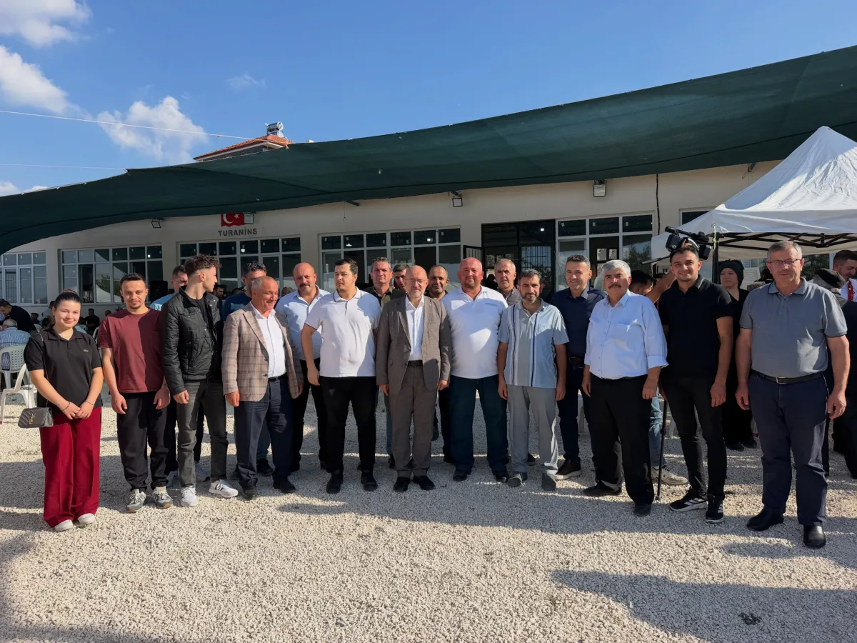 Adem Korkmaz Burdur’da Teşkilatlarla Düğünlere Katıldı: Çavdır’daki Görüntü Dikkat Çekti