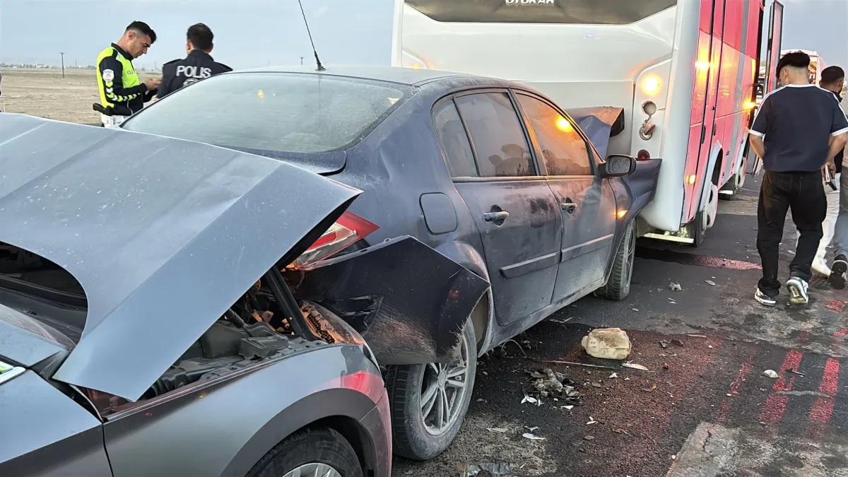 Aksaray’da Kum Fırtınası Facianın Eşiğine Getirdi 7 Araç Birbirine Girdi, 16 Yaralı