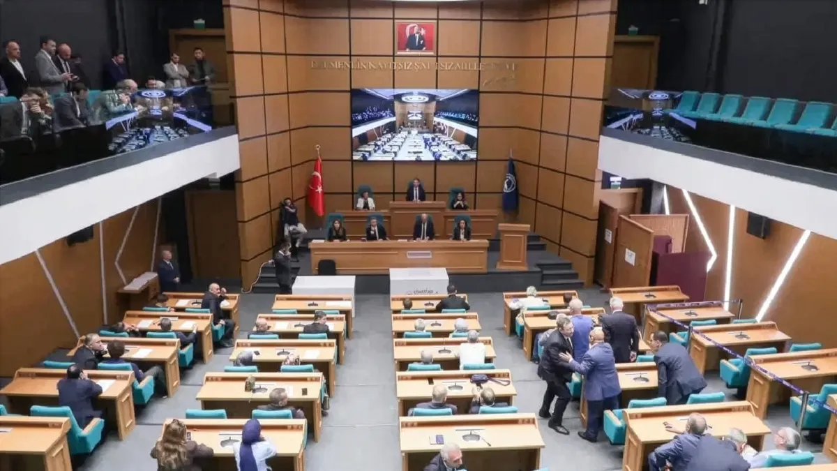 Üsküdar Belediyesi Başkan Vekili AK Parti-MHP Adayı Dündar Ziya Gültekin Oldu