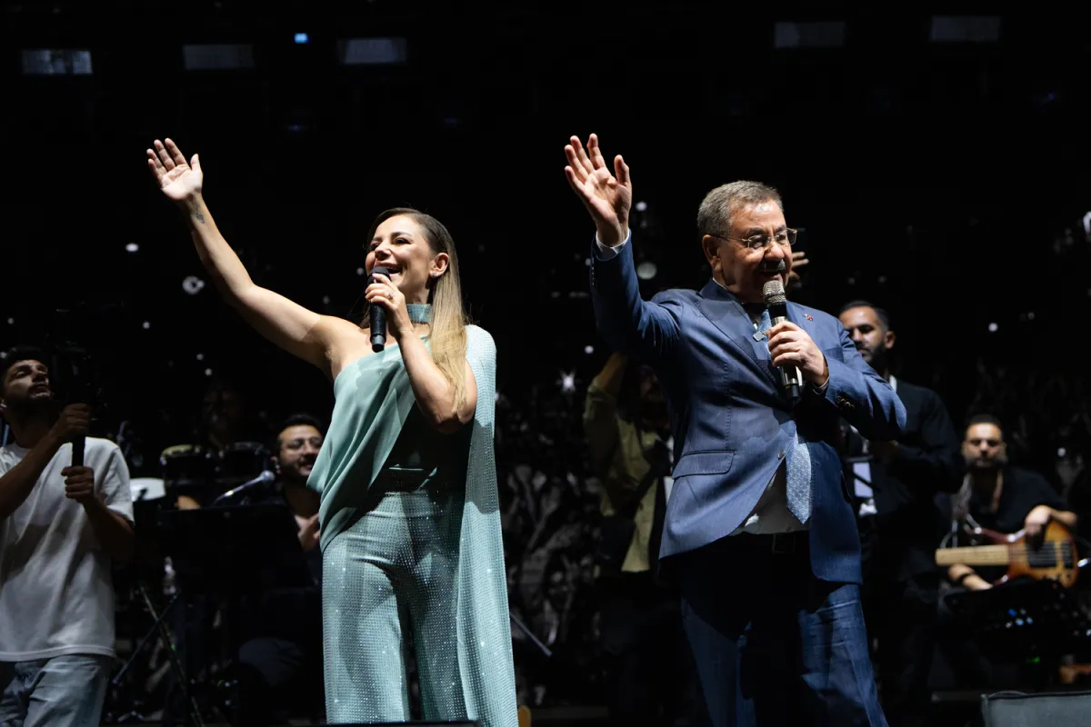 Ankara Gölbaşı’nda Merve Özbey Coşkusu