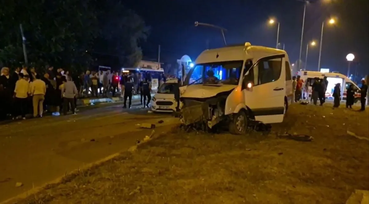 Bartın'da Düğün dönüşü feci kaza: 21 yaralı