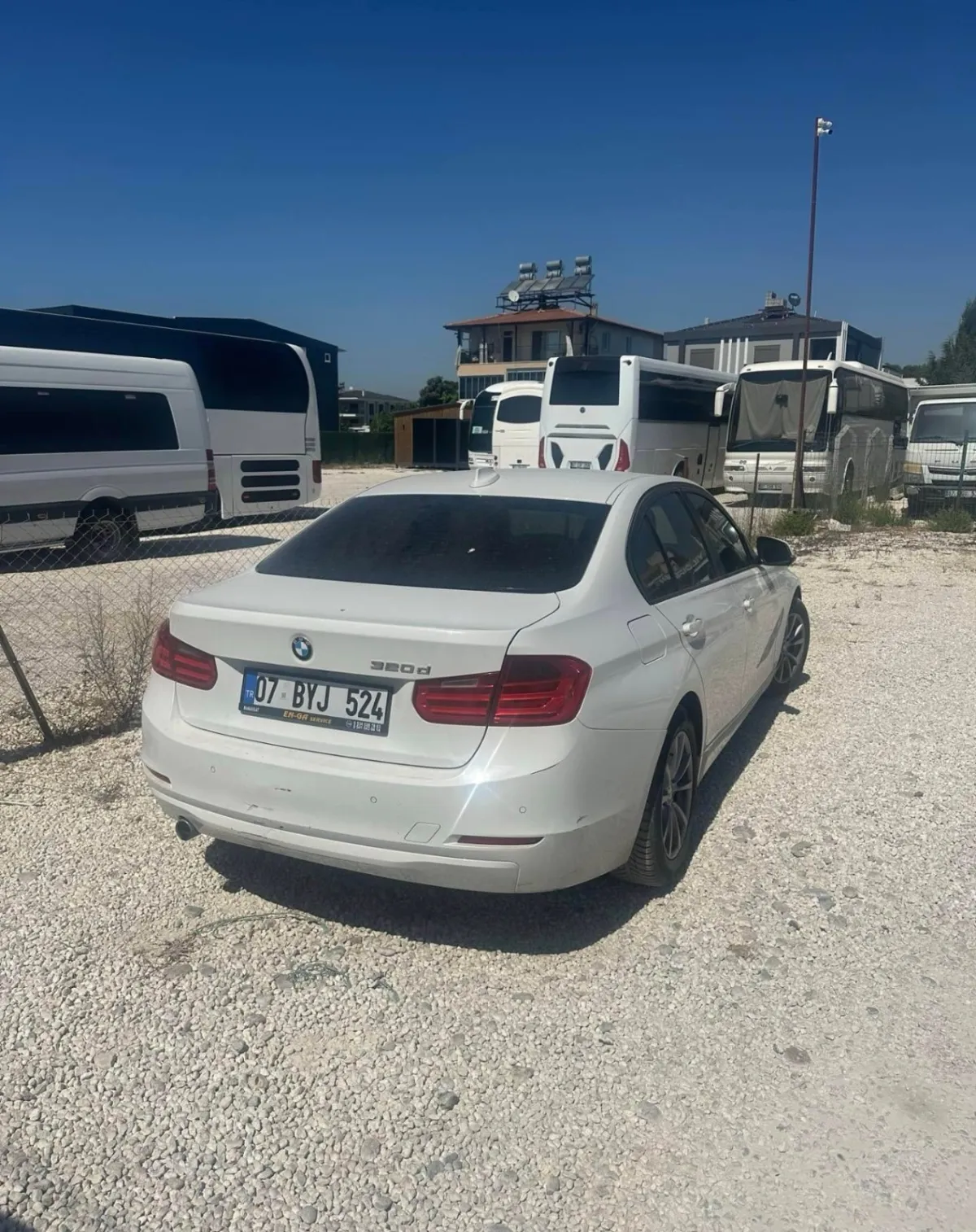 Antalya Manavgat’ta Peş Peşe Motosiklet Kazaları 4 Yaralı, Birinin Durumu Ağır