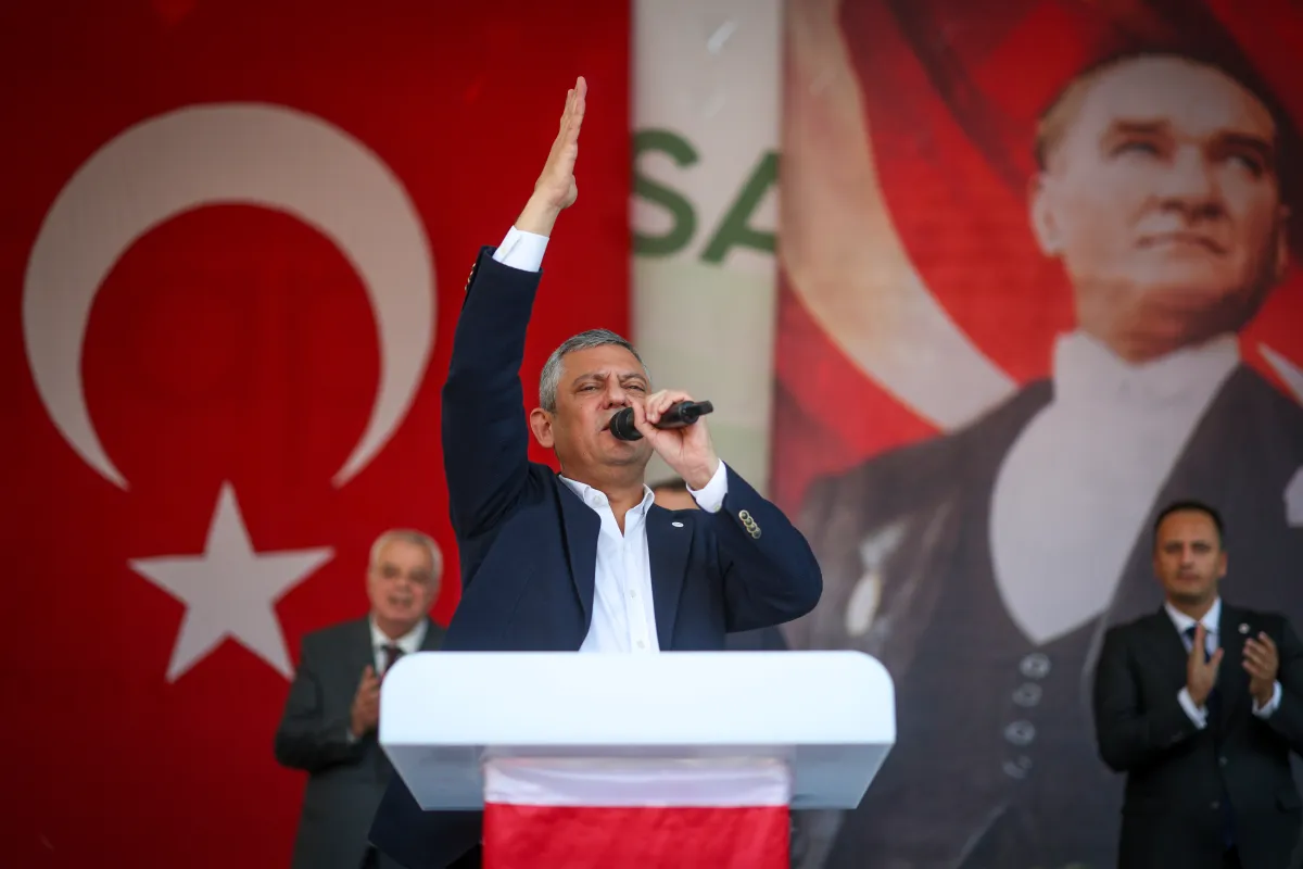 Özgür Özel: YENİ Parti Üyeleriyle Yeni Siyaset Modelini İzmir ve Manisa’dan Başlattı