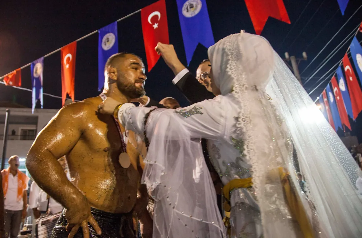 Muğla Milas’ta Düğün Sonrası Şoke Eden İddia: Milyonluk Altınlarla Kayıplara Karıştı