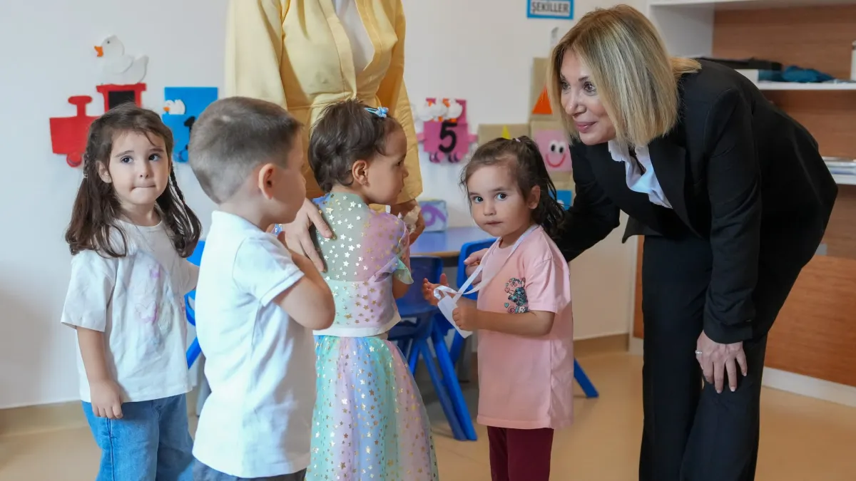 Ankara Etimesgut’ta Okullarda İlk Ders Zili Çaldı! Başkan Vekili Seda Dilber, Öğrencilerin İlk Gün Heyecanına Ortak Oldu