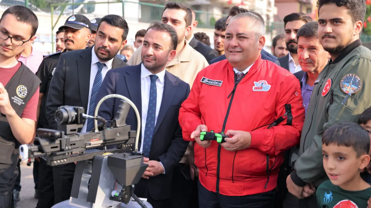 Ankara Gençler Kendi Tasarladıkları Roketleri Gökyüzüyle Buluşturdu