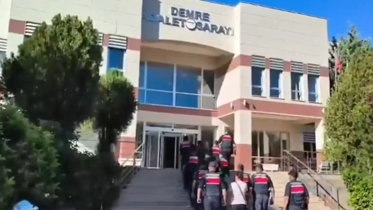 Antalya’da Sahte Villa ve Bungalov İlanlarına operasyon 2 Tutuklama
