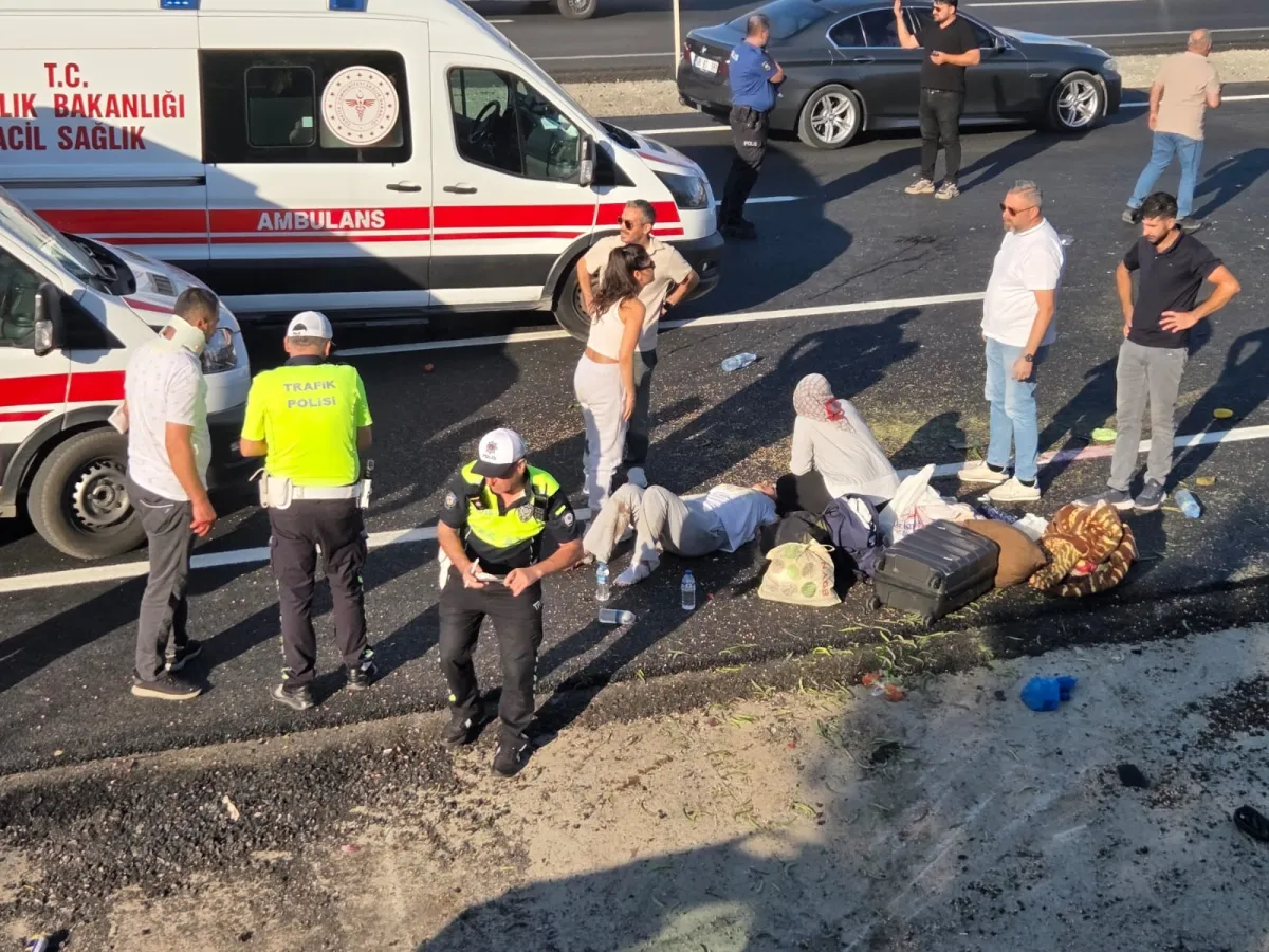 Ankara’da Feci Kaza: Karşı Şeride Geçip İki Otomobile Çarptı, 1 Ölü 7 Yaralı