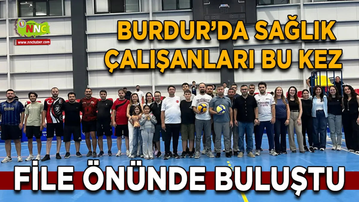 Burdur’da sağlık çalışanları bu kez file önünde buluştu