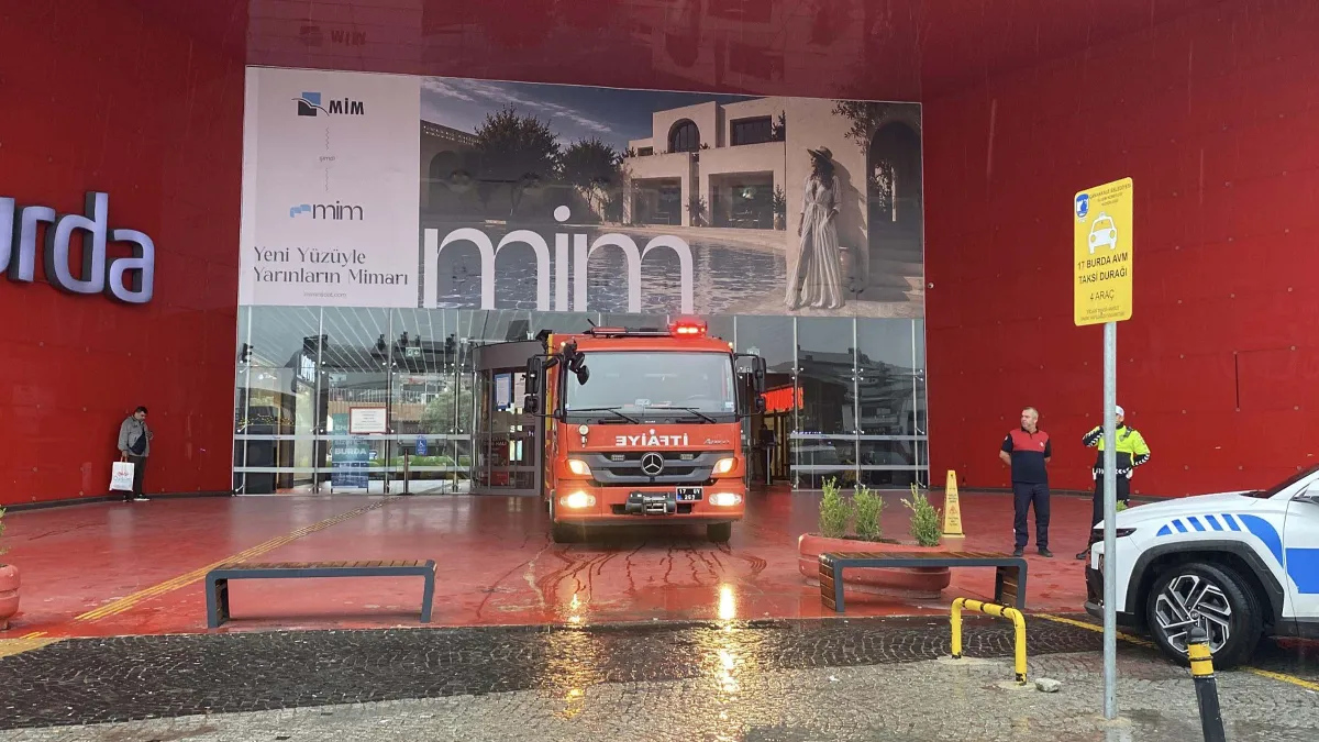 Çanakkale’de AVM’de yangın paniği! girişler kapatıldı