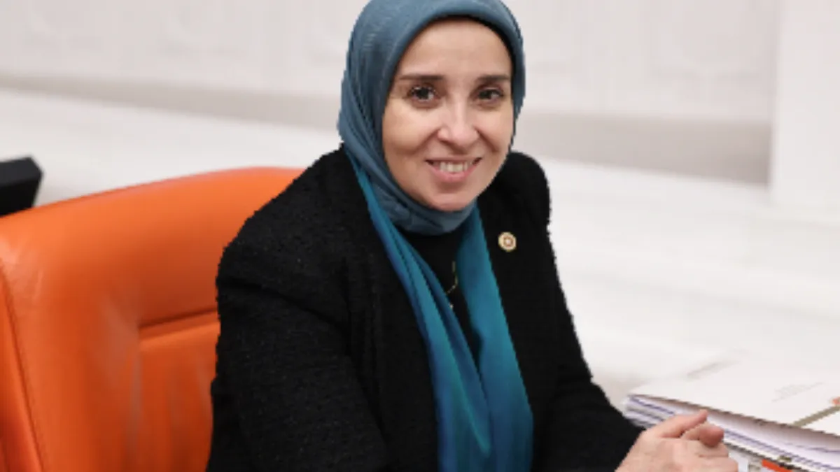 DEVA Partili Elif Esen: “Gençler KPSS’de Ter Döküyor, Aileler Çocuklarının Eğitimini Borçlanarak Karşılıyor”