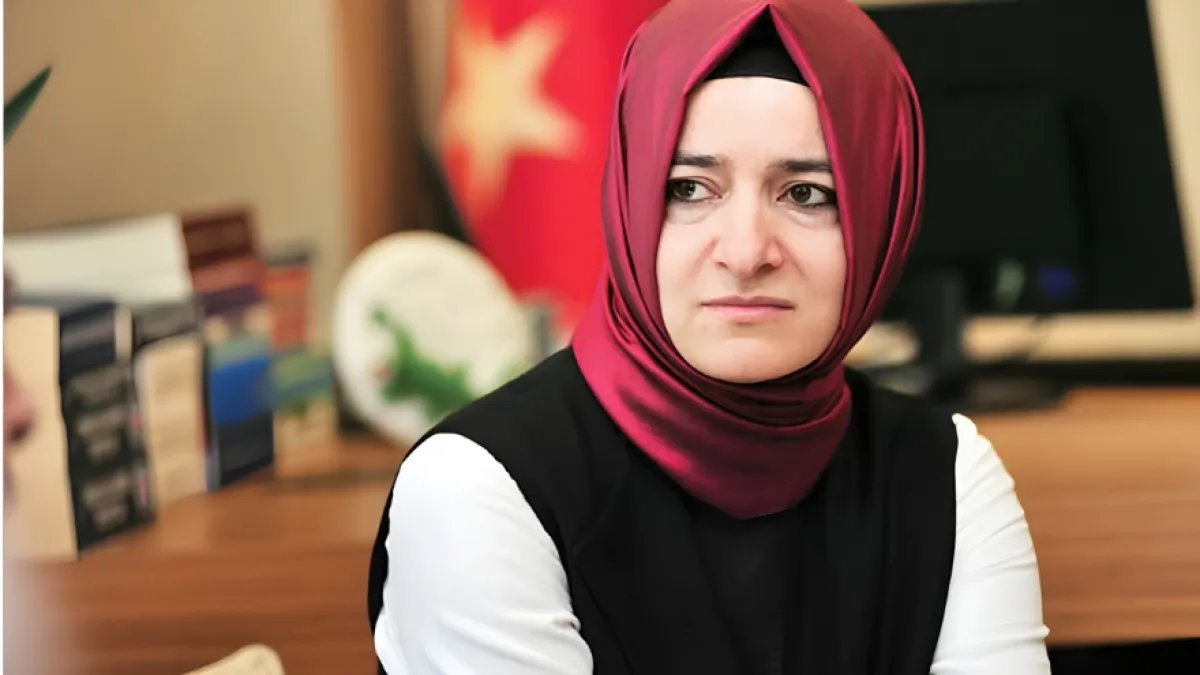 Fatma Betül Sayan Kaya Görevlerinden Affını İstedi