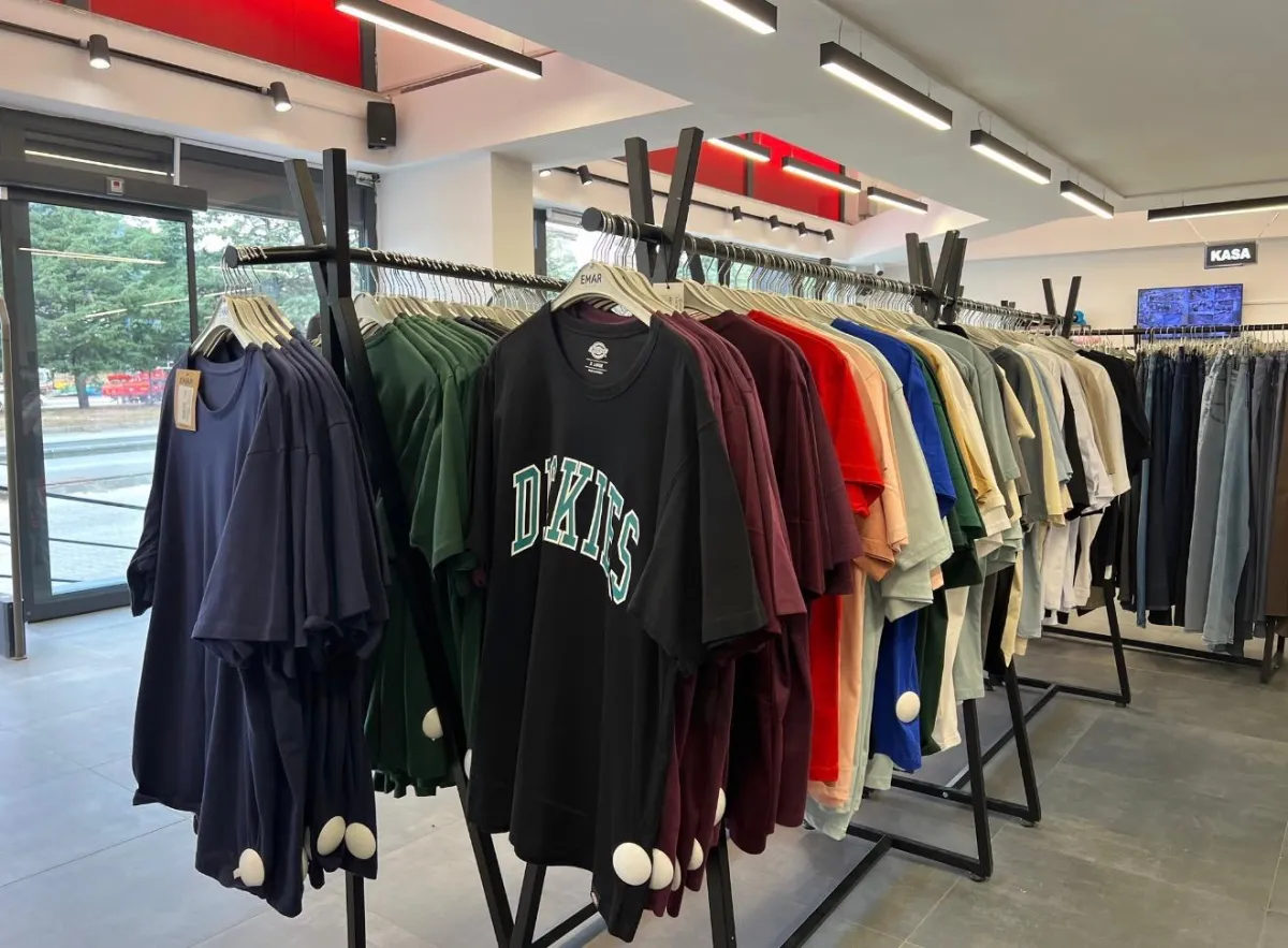 Bucak’ta “Bir Alana Bir Bedava” fırsatı! EMAR Outlet’te yazlık ürünlerde büyük kampanya