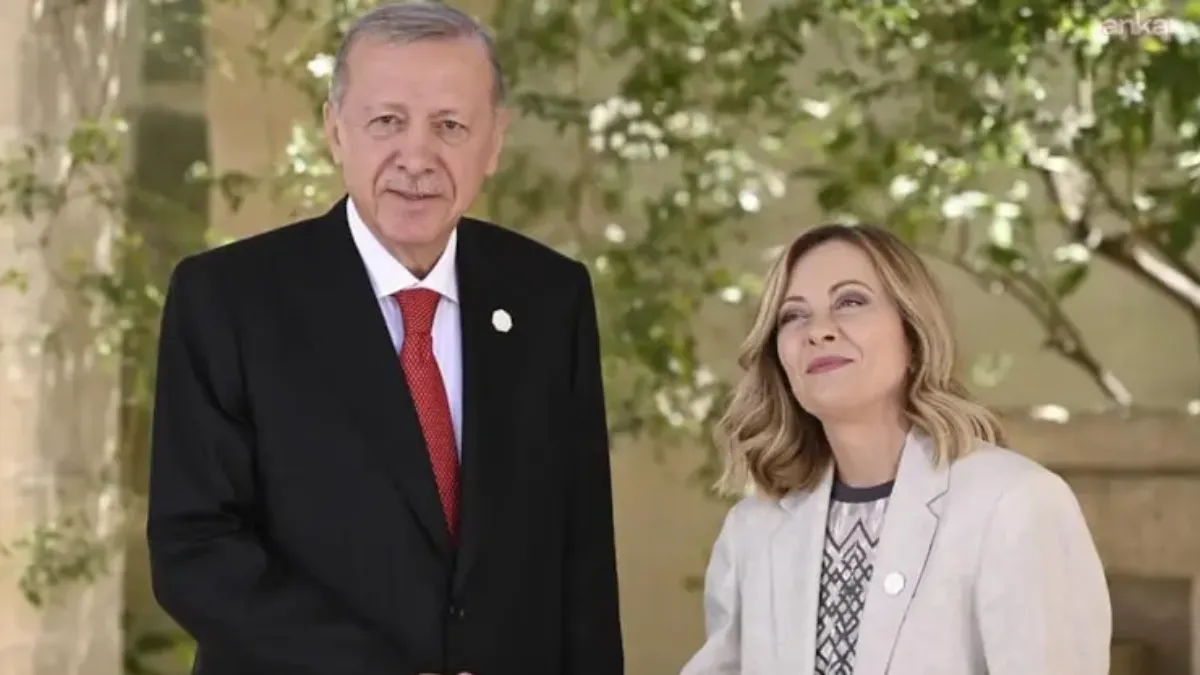 Erdoğan’dan Meloni’ye Tebrik Mesajı