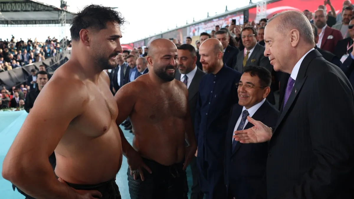 Erdoğan, Yağlı Güreş Cumhurbaşkanlığı Kupası Finalini İzledi