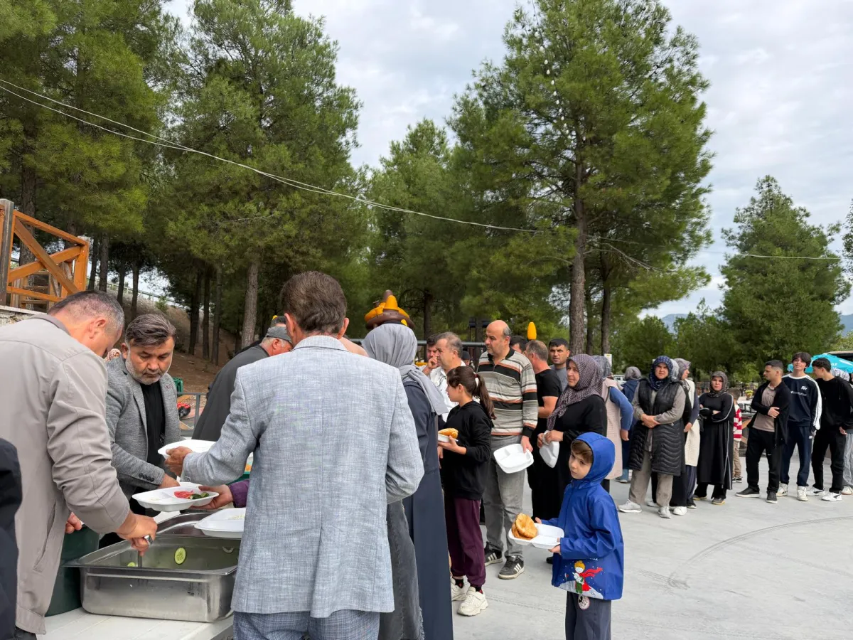 ÇAMDER’den Bucak’ta birlik sofrası Aileler Millet Ormanı’nda buluştu