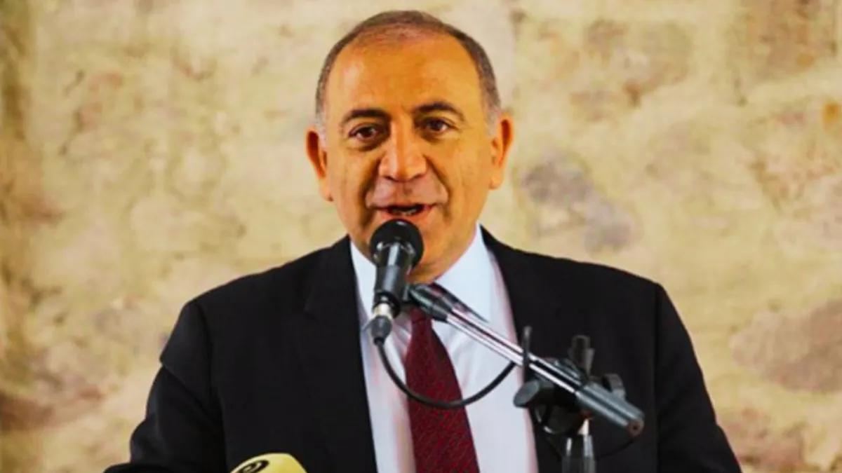 Gürsel Tekin’den CHP İstanbul İl Başkanlığı Açıklaması: “Genel Merkez Yeniden Yapılanma Konusunda Kararını Verecektir”