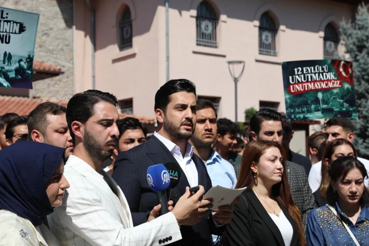 AK Parti Ankara İl Gençlik Kolları’ndan Ulucanlar’da 12 Eylül Mesajı