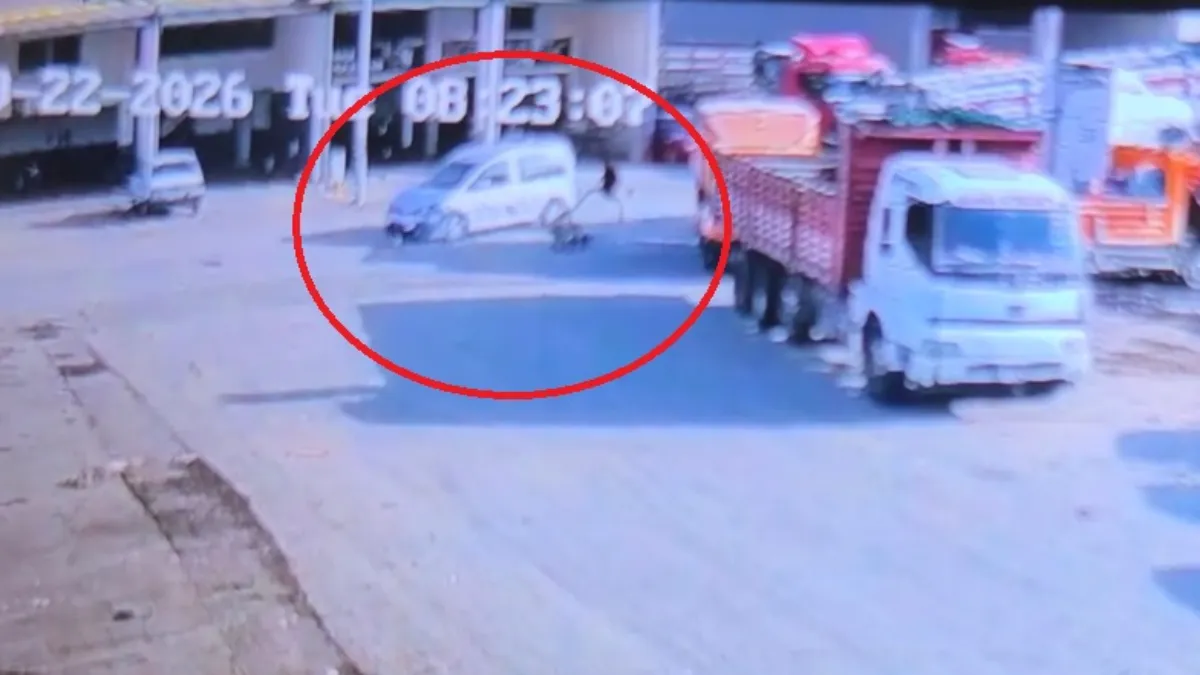 Kozan’da feci kaza güvenlik kamerasında