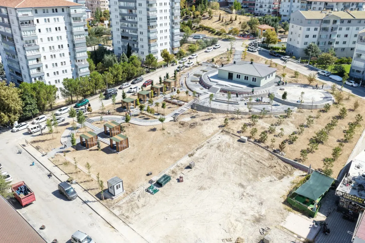 Ankara Etimesgut’ta Yeni Kent Lokantası ve Park Çalışmaları Sürüyor