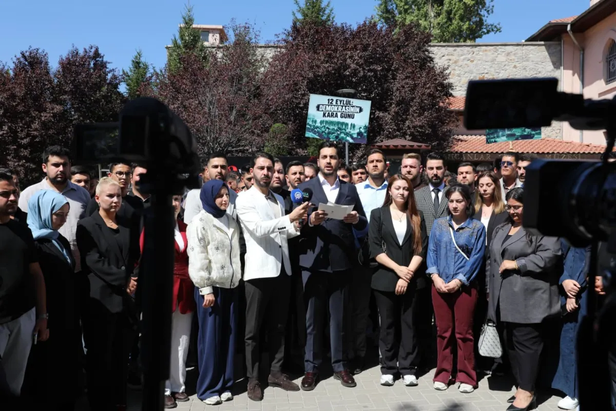 AK Parti Ankara İl Gençlik Kolları’ndan Ulucanlar’da 12 Eylül Mesajı