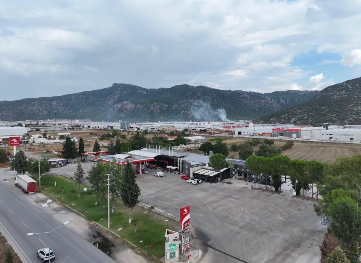 Bucak’ta bir ilk Fırçasız robotik oto yıkama hizmete girdi