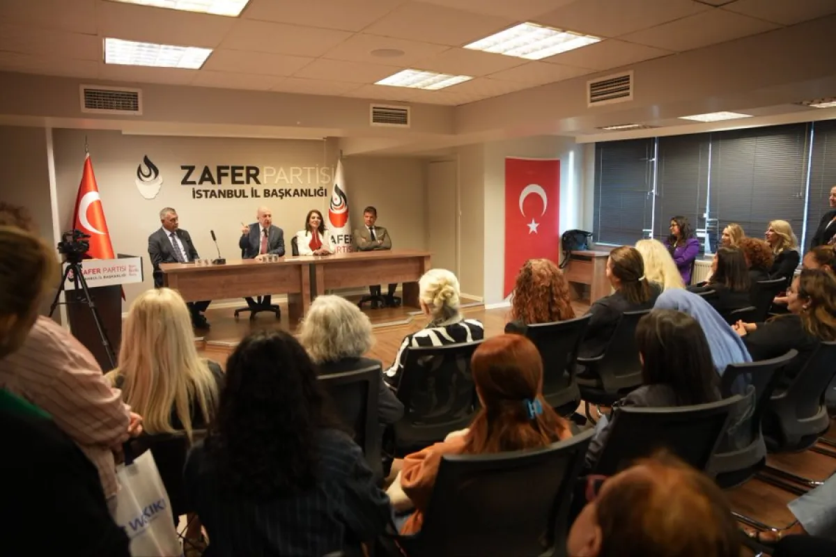 Özdağ İstanbul’da Gençler ve Kadınlarla Bir Araya Geldi