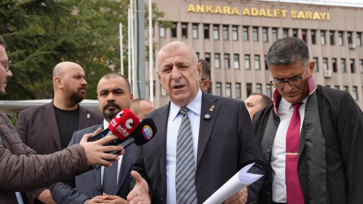 Özdağ’dan Çok Dilli Levha Tepkisi: "Yargıyı Harekete Geçmeye Davet Ediyoruz”