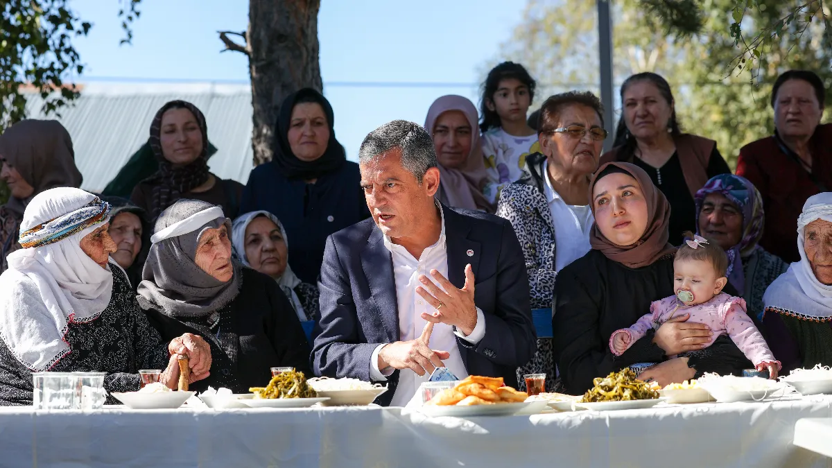 Özgür Özel Ardahan’da: "Yüzünüzü Güldürmeye Geliyoruz”