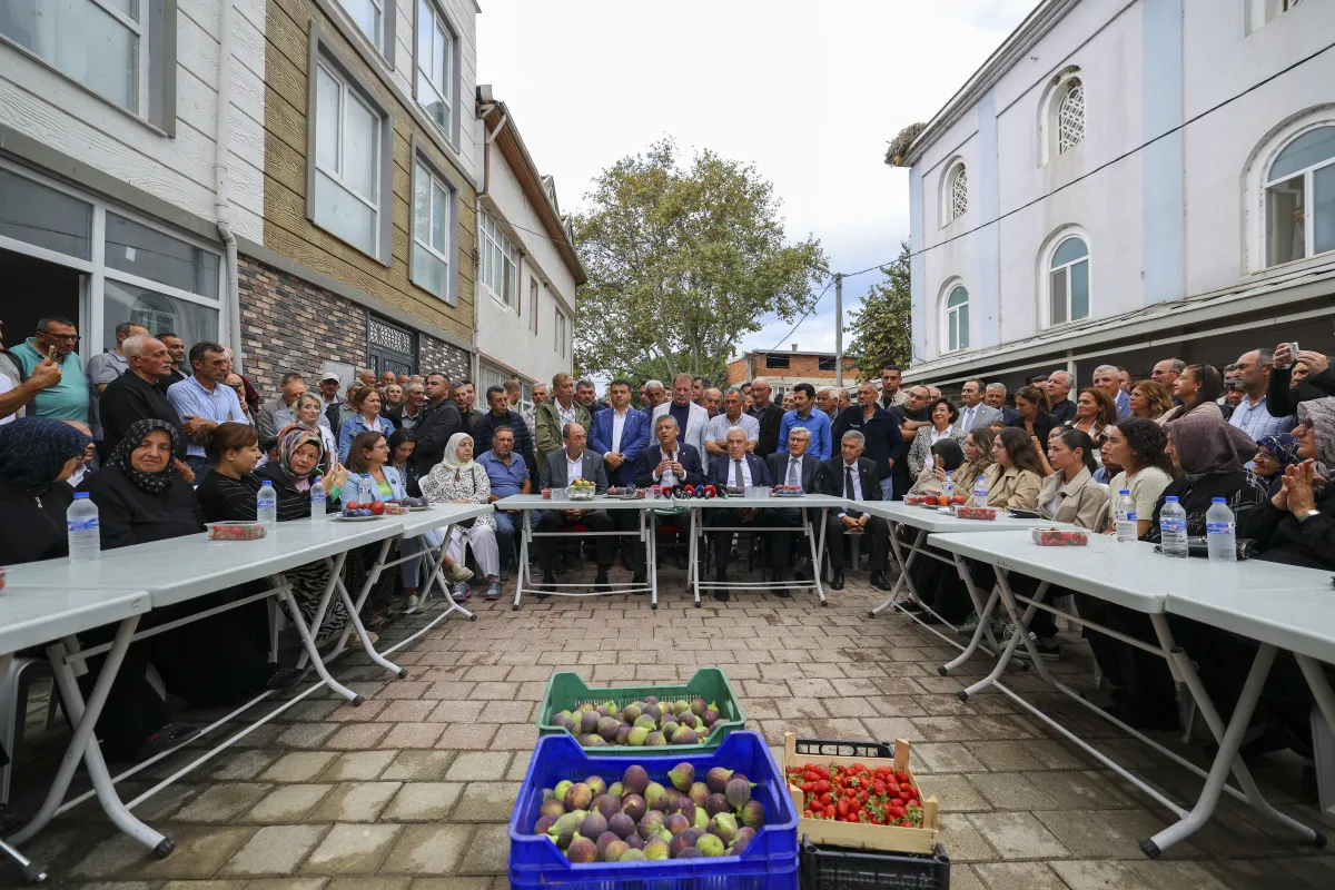 Özgür Özel Bursa’da: Bozbey Açıklaması, Fon Tepkisi ve Çiftçi Mesajları