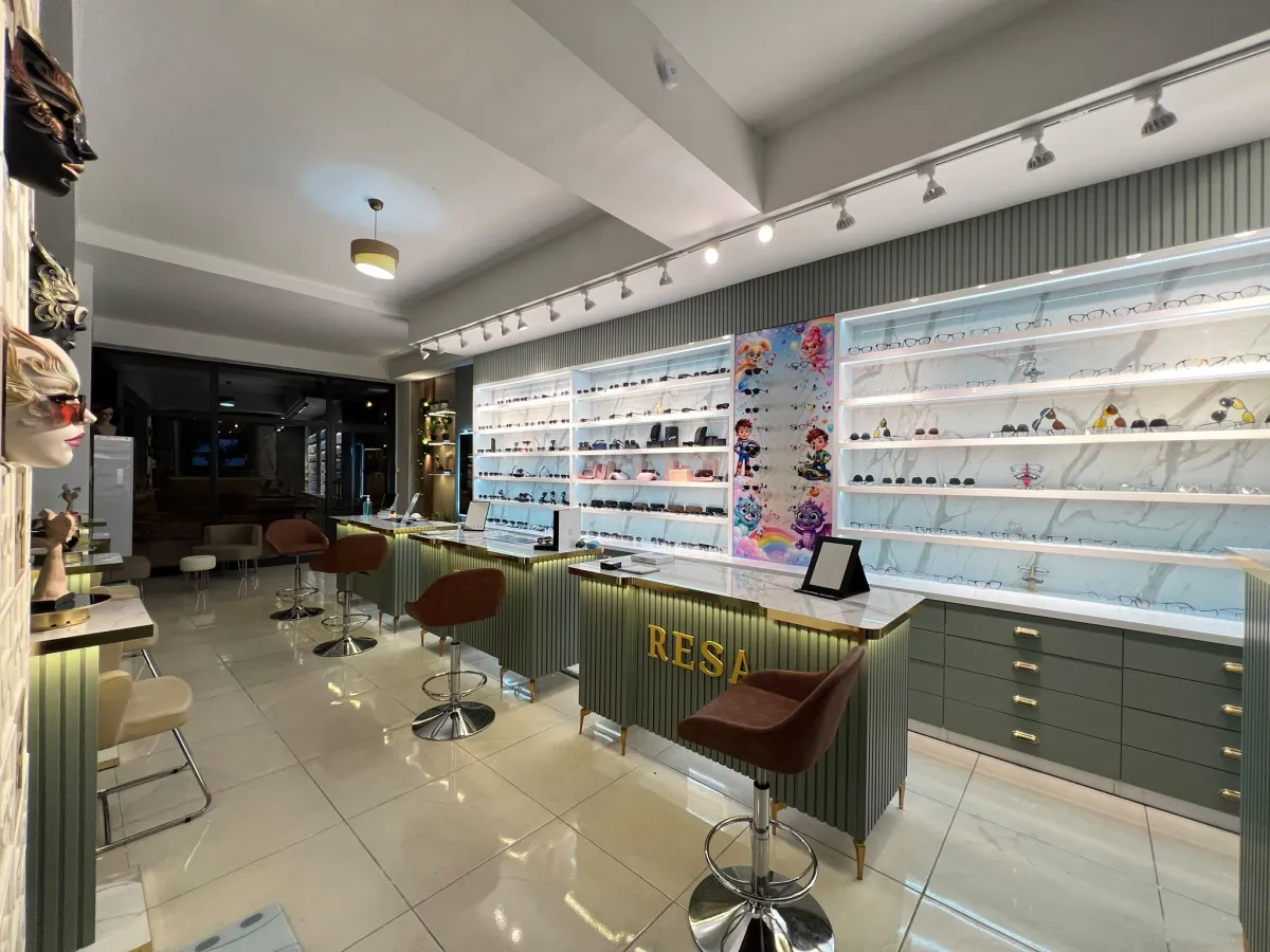 Bucak’ta Gözlük Alışverişine Yeni Bir Adres: Resa Optik Lens Hizmete Açılıyor!