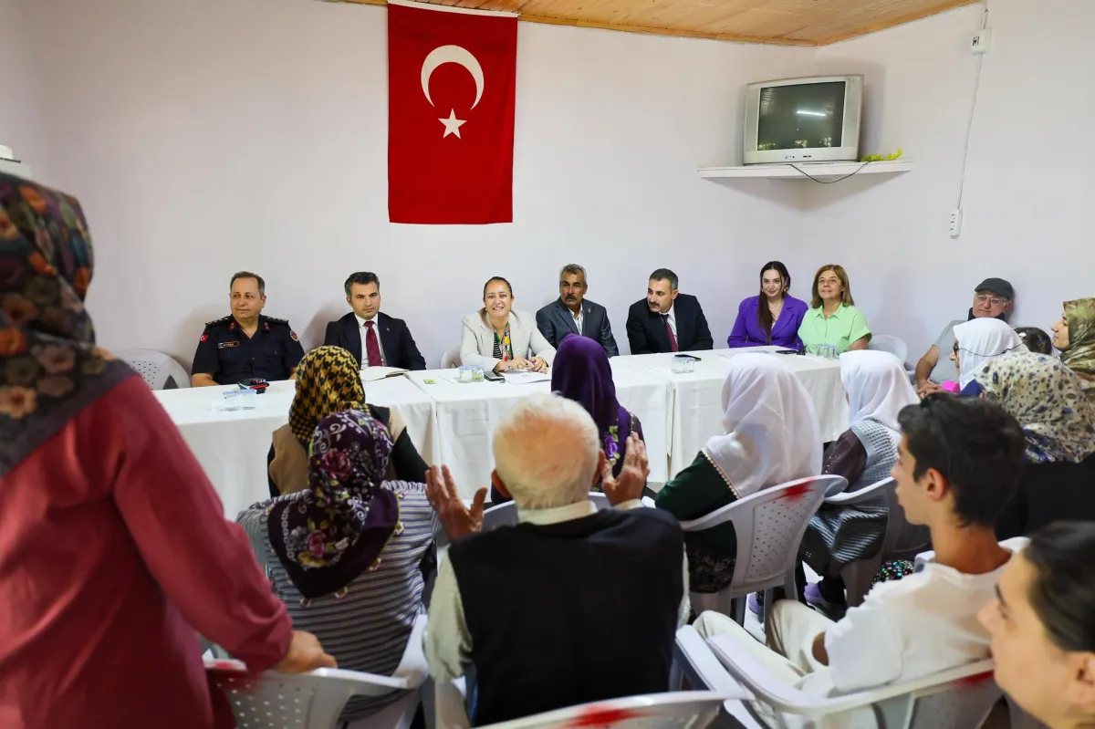 Vali Bilgihan Yaylabeli Köyü’nde Vatandaşların taleplerini dinledi