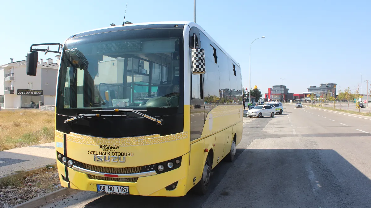 Silah sesini duyunca yere yığıldı! Otobüs şoförünün durumu ağır