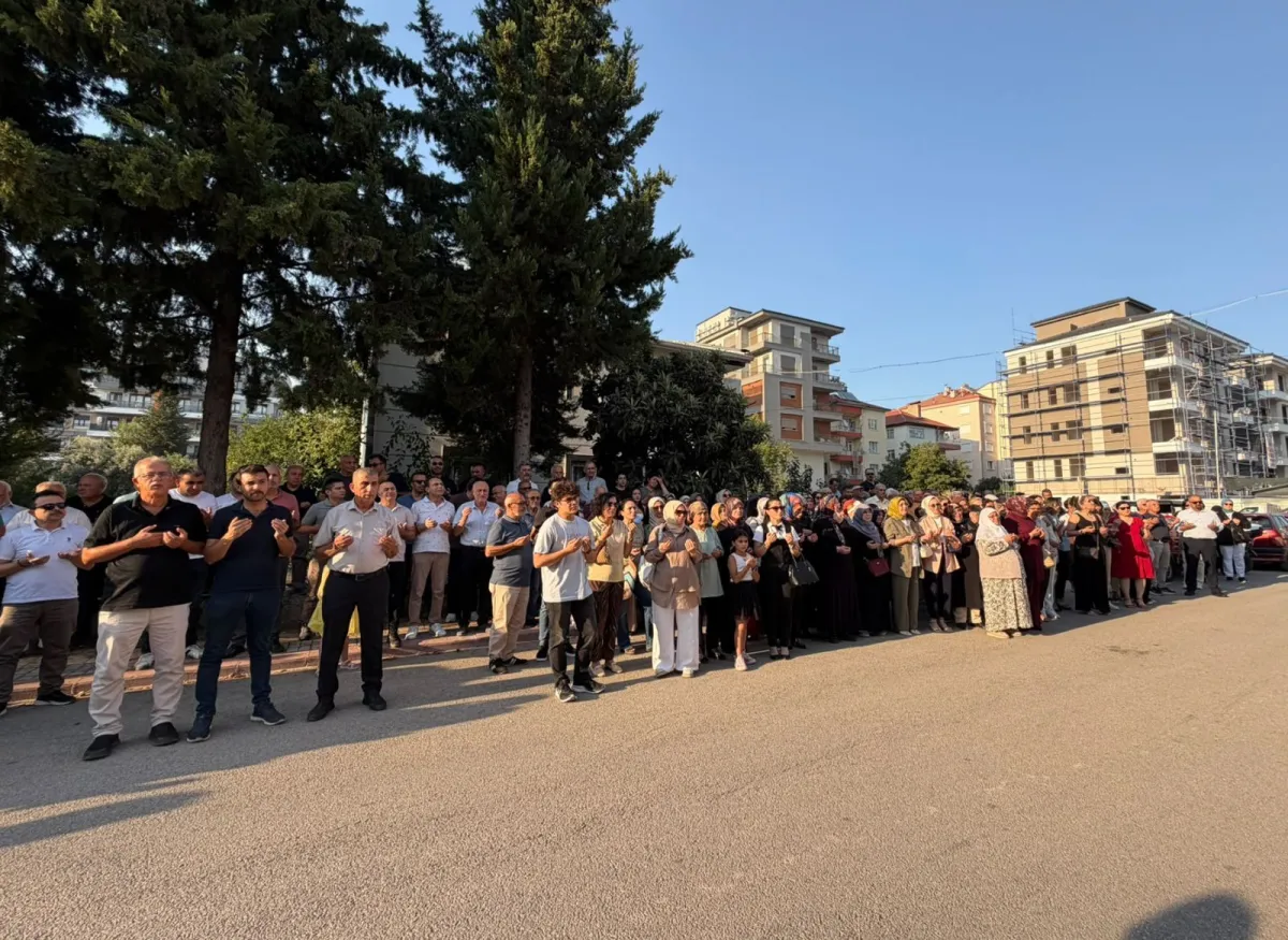 Bucak'ta Fizyoterapist Havva Nur Mutlu Özdamar’ın Hizmet biriminin açılışı yapıldı