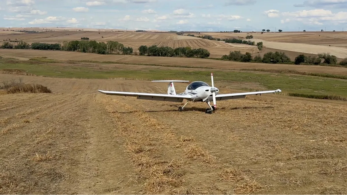 Tekirdağ’da eğitim uçağı acil iniş yaptı! 2 Pilot hastaneye götürüldü
