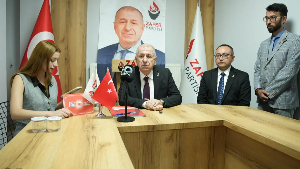Ümit Özdağ: “İktidardan Bir Daha Çıkmamak Üzere Düşecekler”