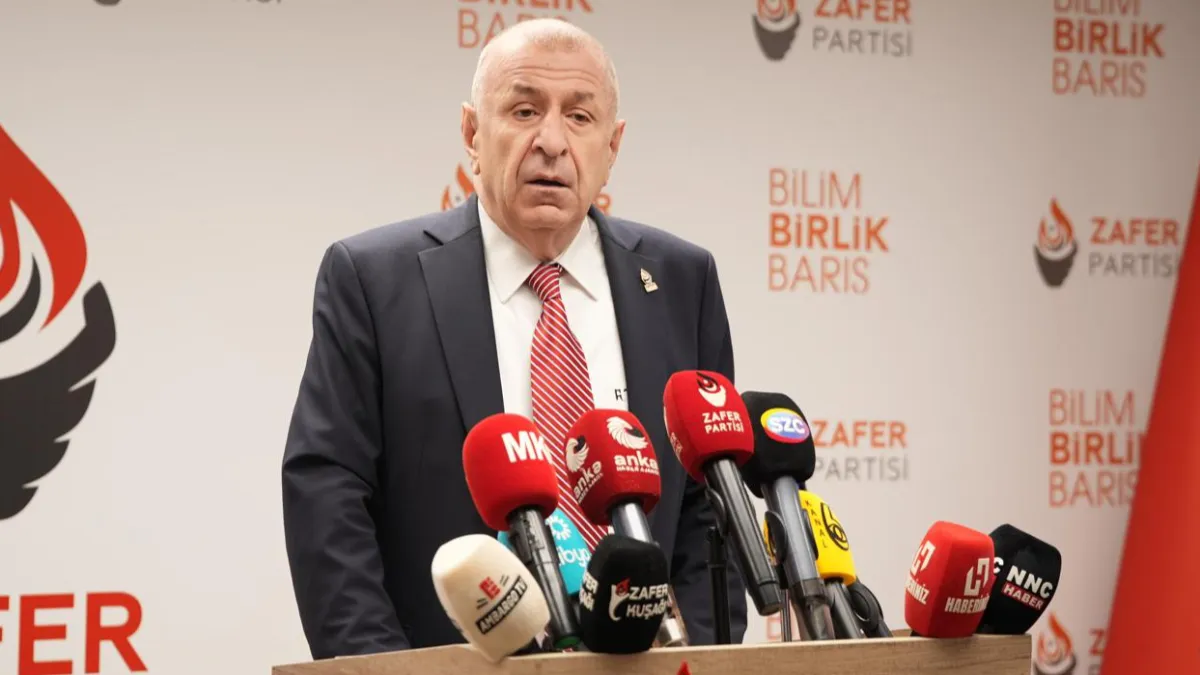 Ümit Özdağ: “PKK Silah Bırakmayacak, Silahlarının Yerini Değiştirecek”