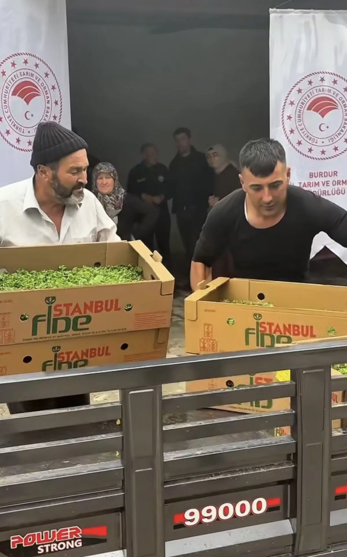 Burdur’da Yüzde 75 Hibeli Marul Fidesi Desteği! 164 Bin 500 Fide Dağıtıldı