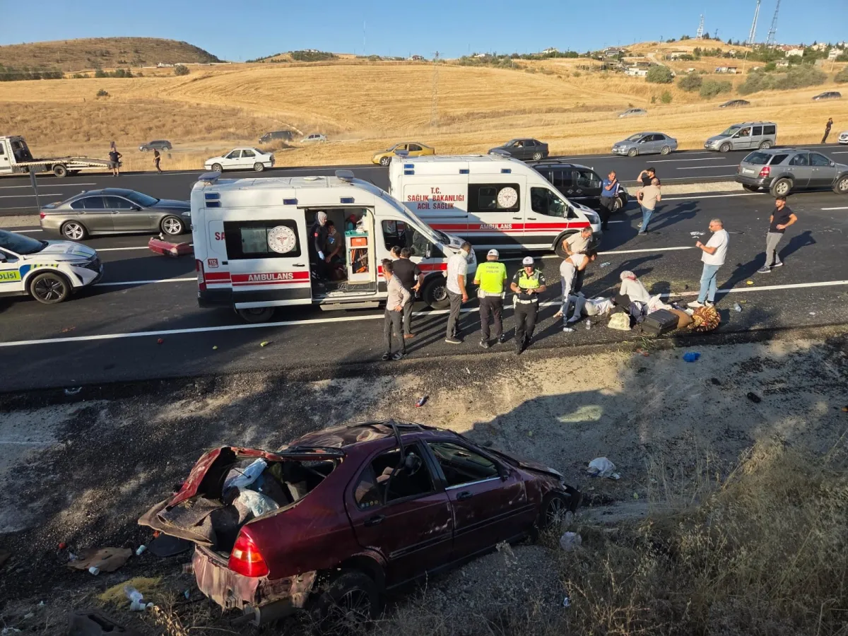 Ankara’da Feci Kaza: Karşı Şeride Geçip İki Otomobile Çarptı, 1 Ölü 7 Yaralı