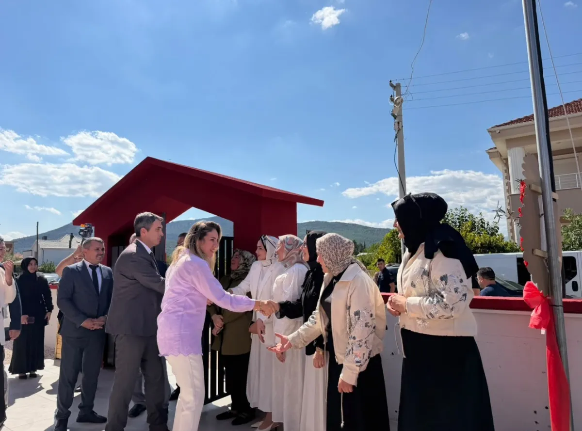 Kırmızı Bağcık Anaokulu, Yeni Eğitim Yuvasında Çocukların Dünyasına Renk Katıyor
