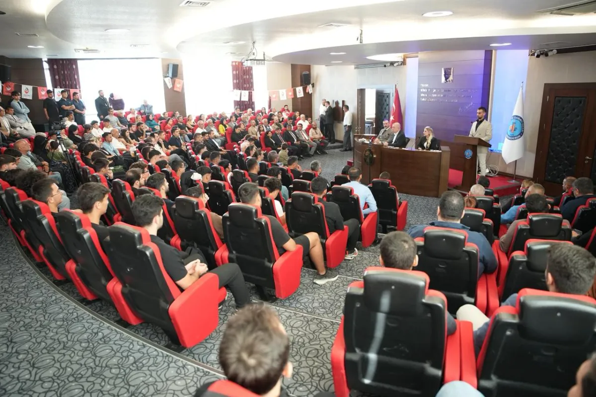 Ümit Özdağ Hatay ve Adana’da Esnaf, Vatandaş ve Sivil Toplum Kuruluşlarıyla Buluştu